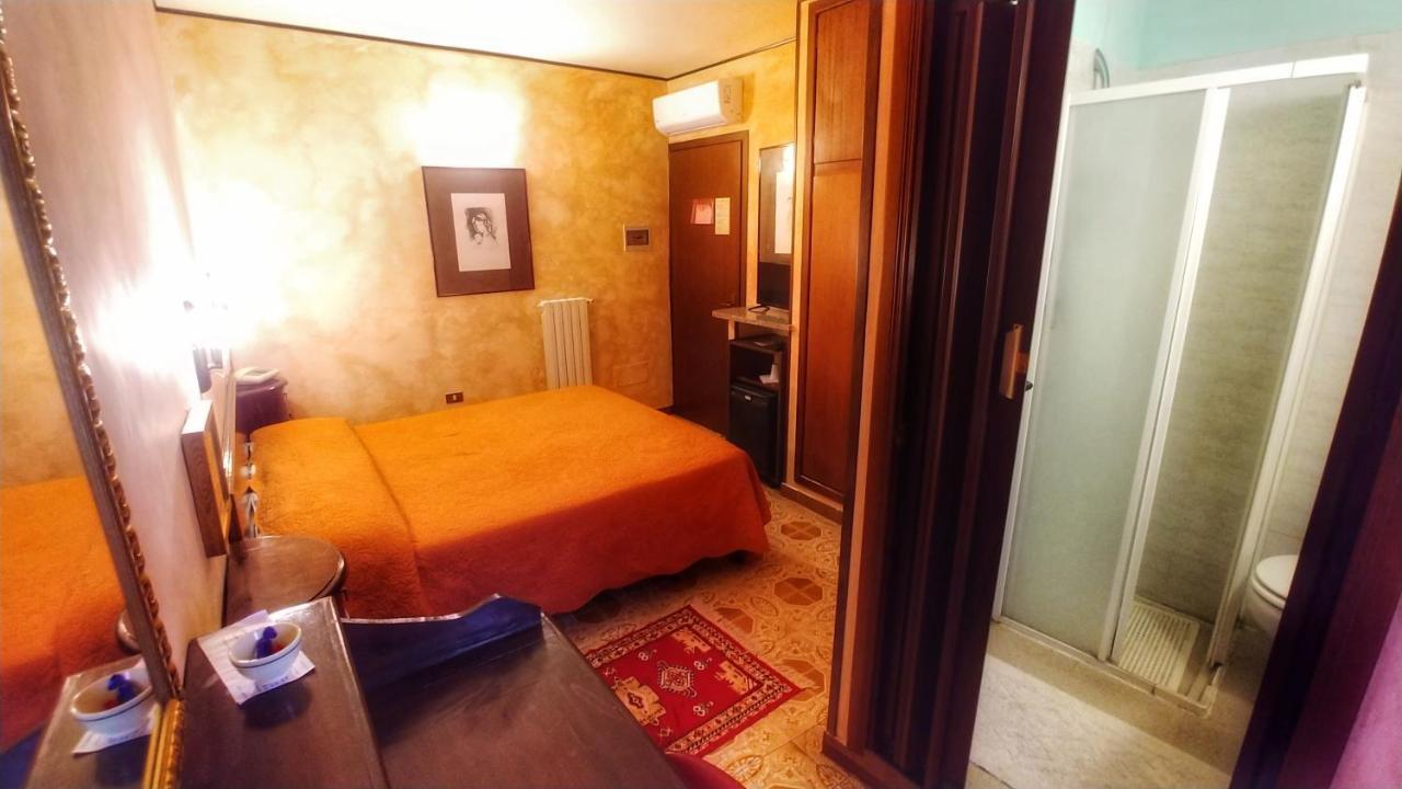 Hotel Centrale Βιτέρμπο Εξωτερικό φωτογραφία